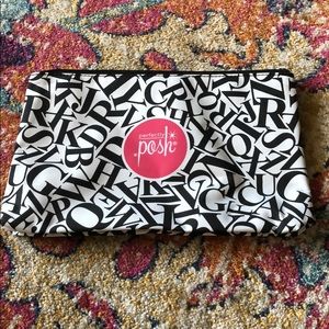 Perfectly Posh Zip Bag NWOT